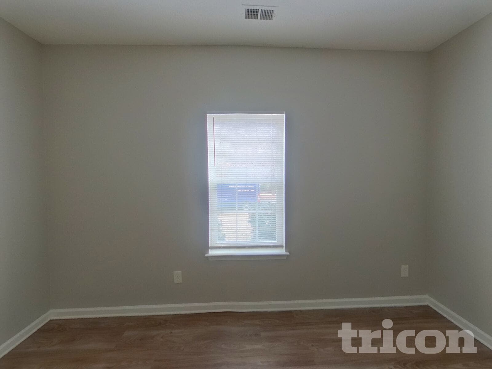 Building Photo - 1526 Jeffrey Bryan Dr