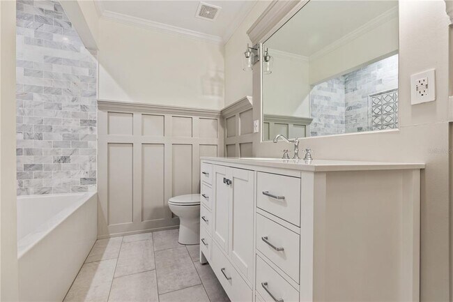 Building Photo - 5009 W Neptune Way