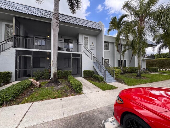 Building Photo - 16571 Blatt Blvd