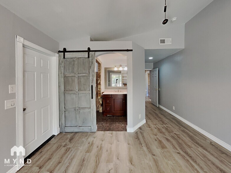 Building Photo - 6381 Medio St