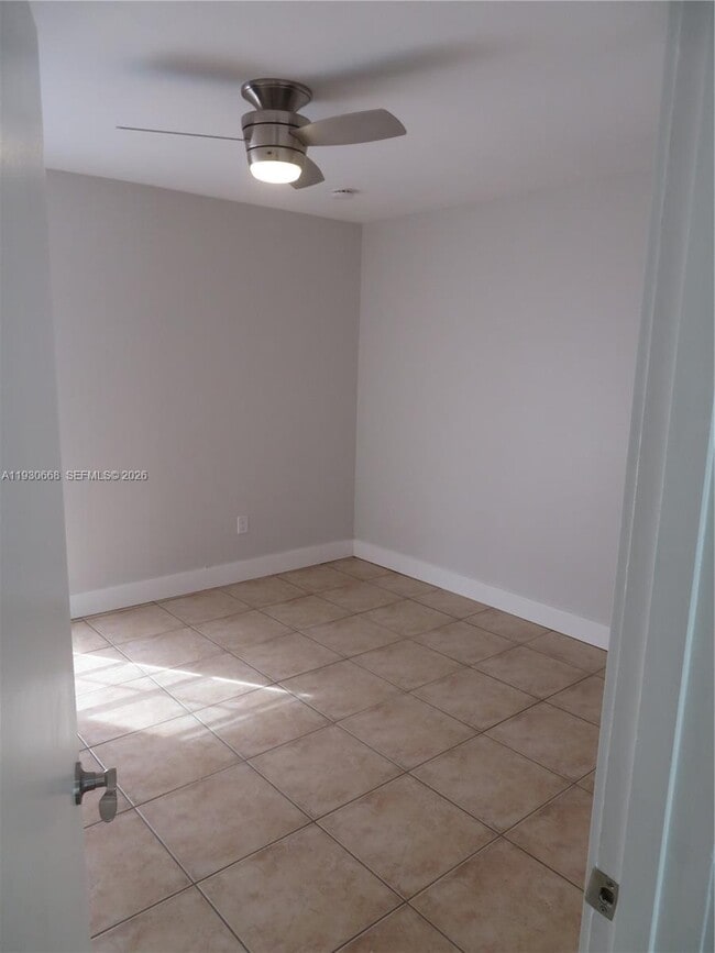 Building Photo - 7328 Miami Lakeway S