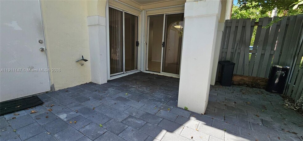 Building Photo - 1464 Springside Dr