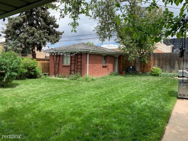 Building Photo - 1160 S Harrison St