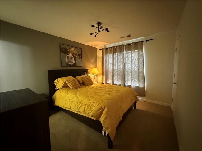 Building Photo - 1487 Cove Creek Cir