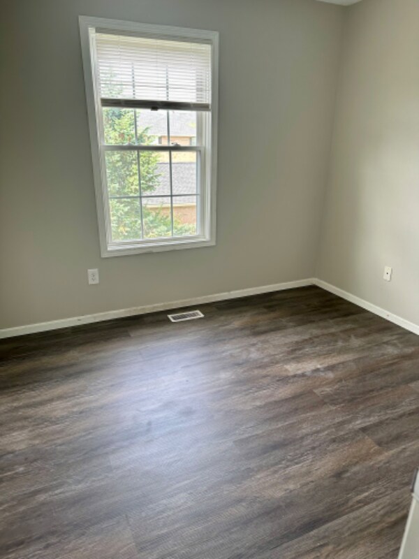 Building Photo - 6018 Brice Park Dr