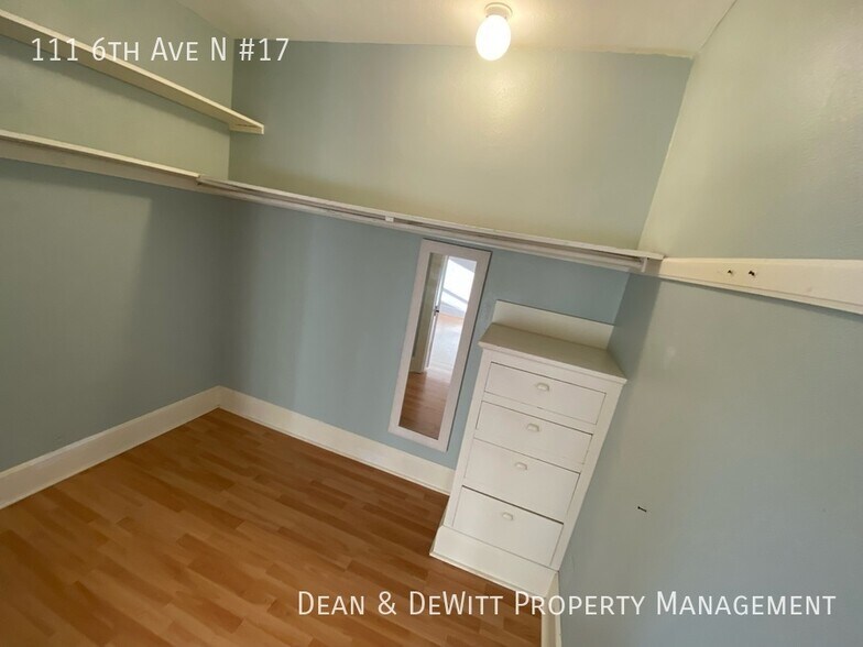 Building Photo - 111 6th Ave N