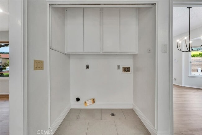 Building Photo - 12160 Crystal Ridge Way