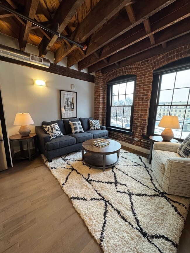 Building Photo - Spring Move In - Downtown Utica - One bedroom at the New Hotel Street Lofts