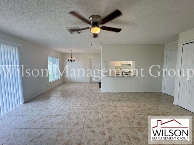 Building Photo - 1013 Arizona Ct