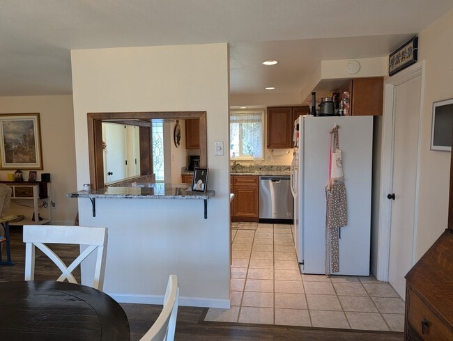 Building Photo - Unfurnished Light-Filled, Beautifully Updated 3-Bedroom Home in Jacksonville