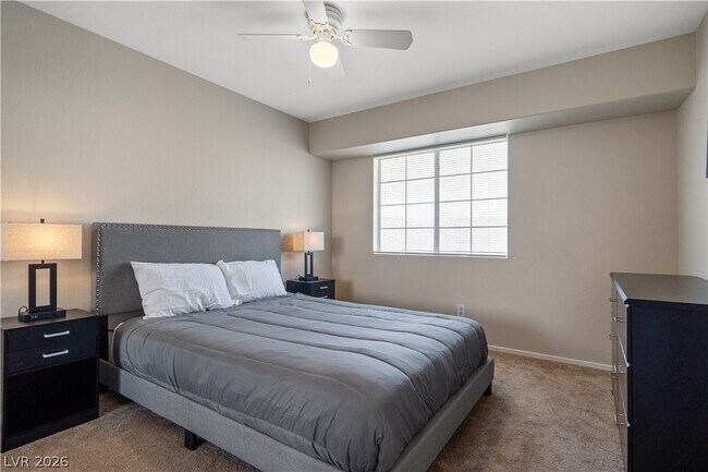 Building Photo - 8216 Diamond Star Ct