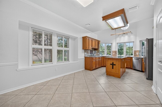 Building Photo - 2483 Hodges Bend Cir