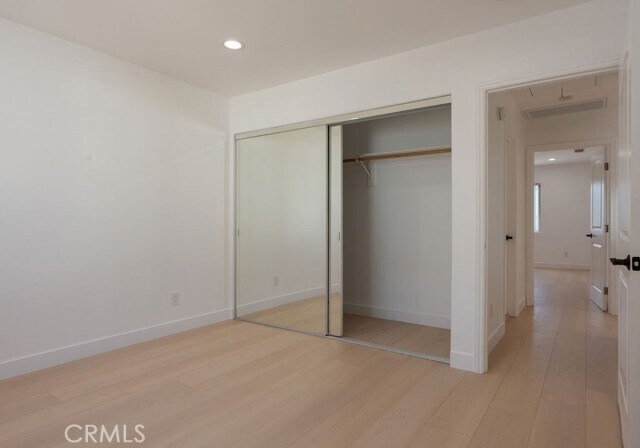Building Photo - 14605 Wyandotte St