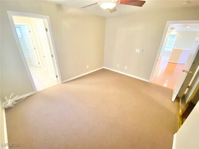 Building Photo - 8412 Bay Crest Dr