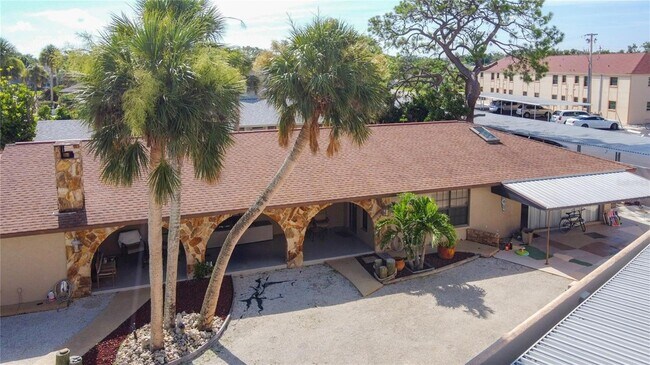 Building Photo - 813 Ormond St
