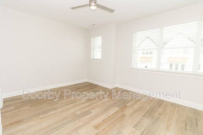 Building Photo - 760 Bespoke Wy