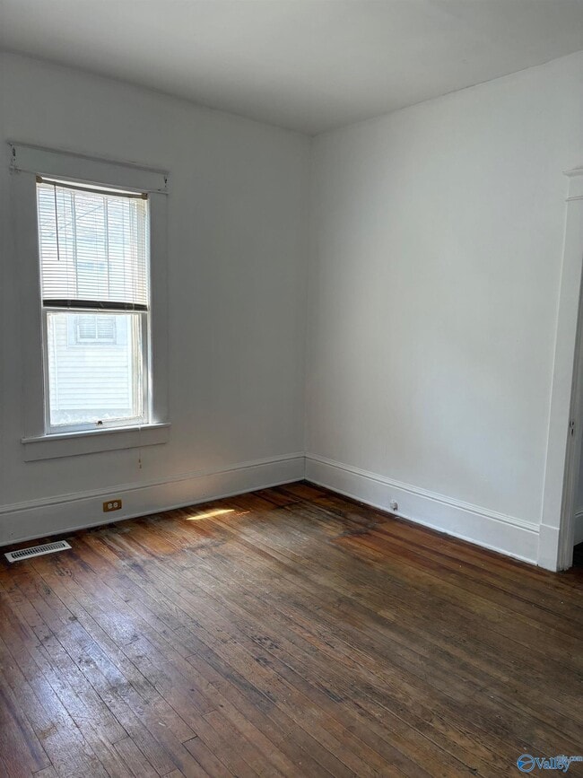 Building Photo - 508 N Madison St