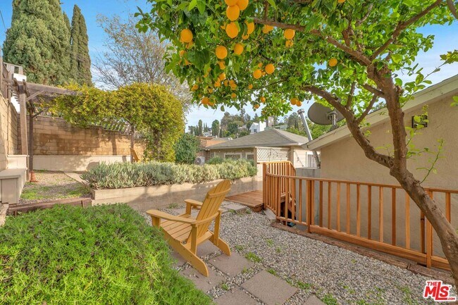 Building Photo - 2279 India St