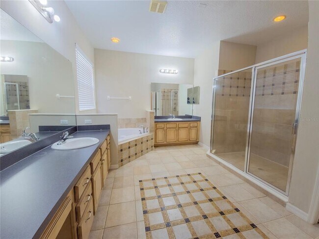 Building Photo - 14613 Old Thicket Trace