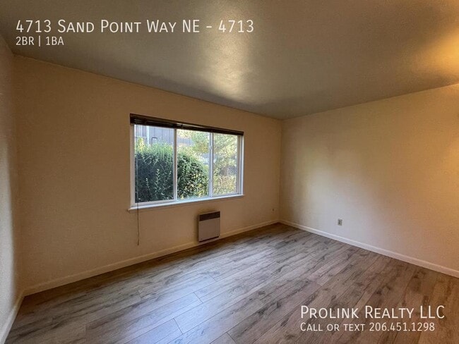 Building Photo - 4713 Sand Point Way NE