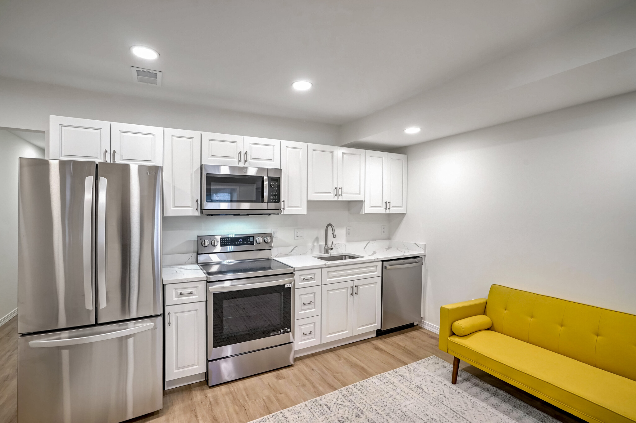 Unit B - Kitchen - 951 25th St NW