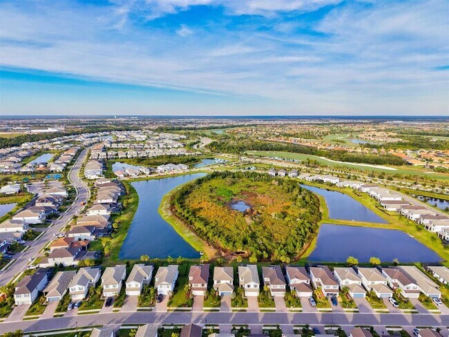 Building Photo - 16235 Pine Mist Dr