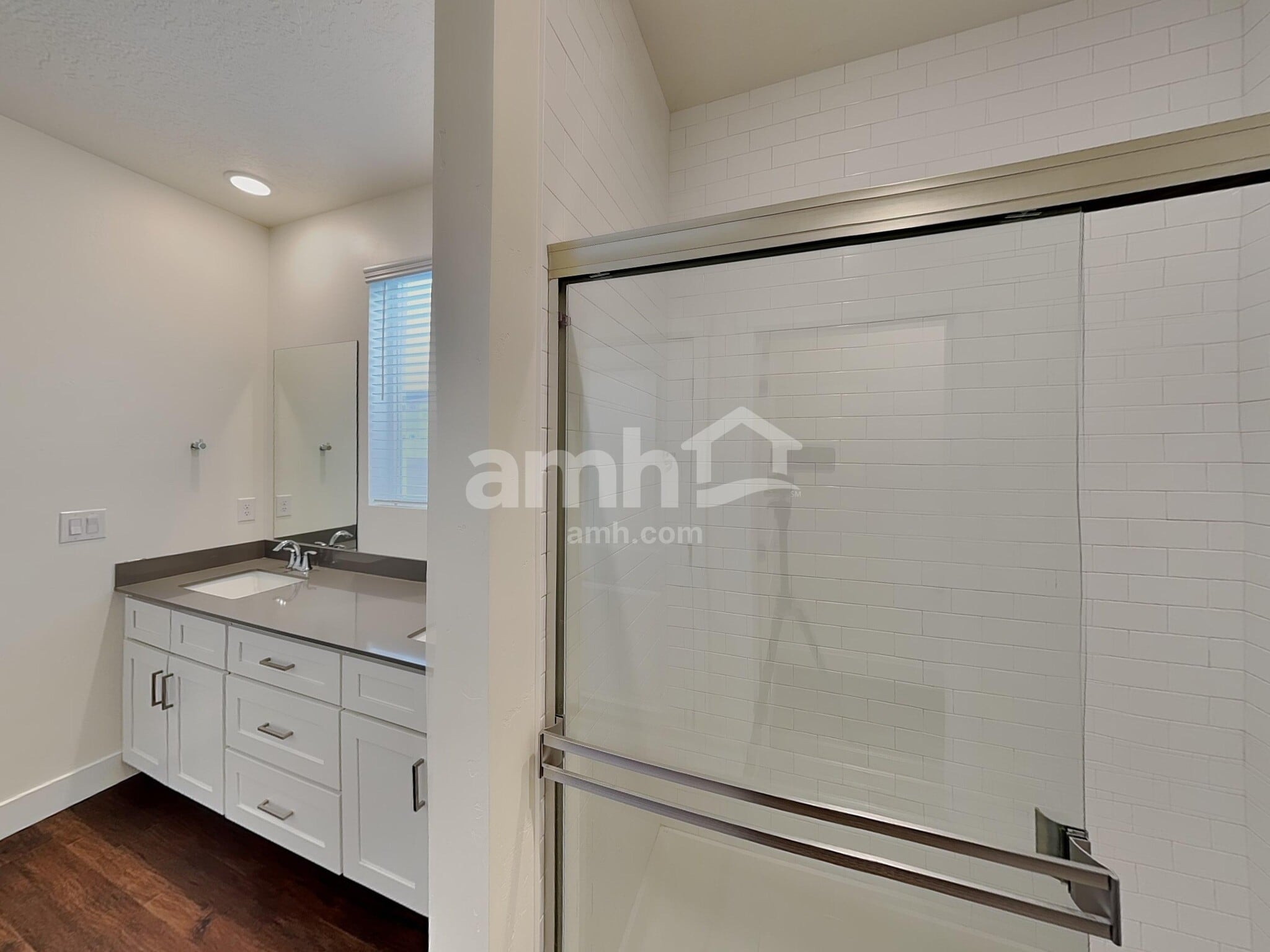 Building Photo - 3126 N Vigo Ave