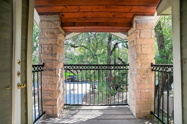 Building Photo - 2003 Griswold Ln