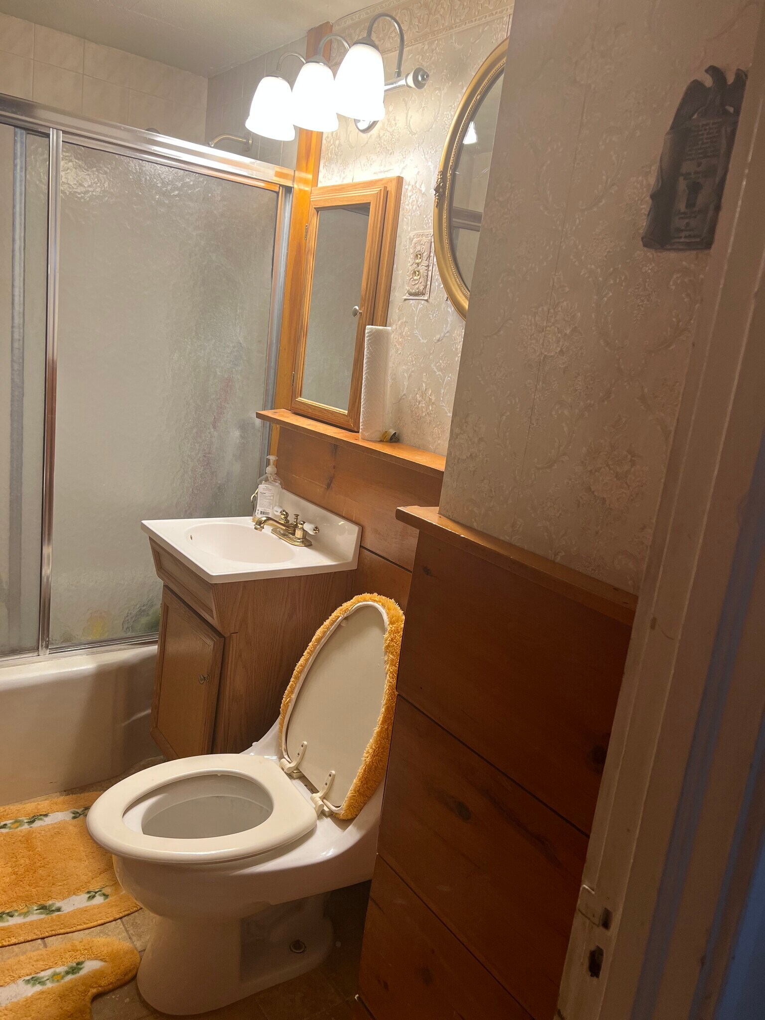 Building Photo - 14 Canterbury St