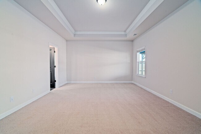 Building Photo - Elegant & Spacious Home in Summerville’s Cane Bay Community