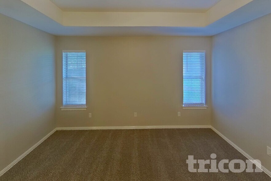 Building Photo - 1012 Brookhaven Dr