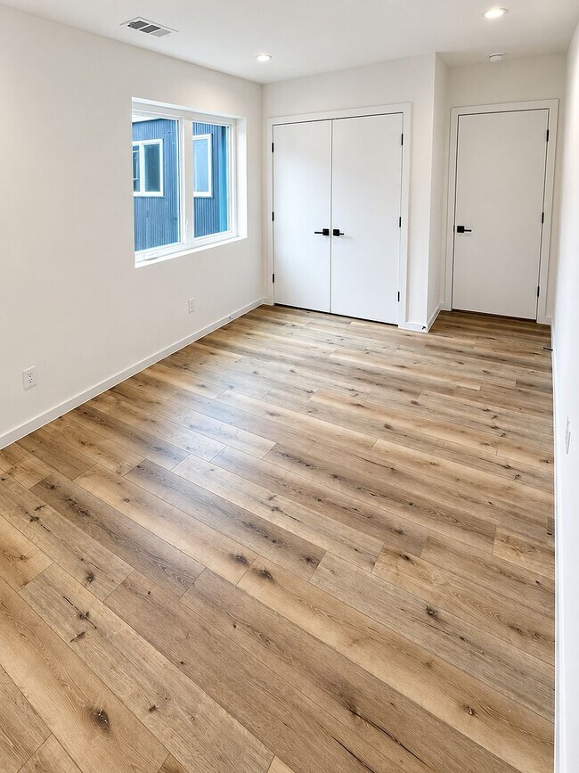 Building Photo - 4315 Scurry St