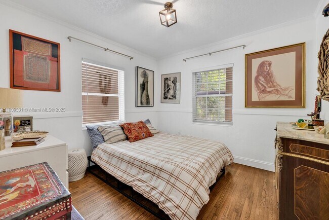 Building Photo - 435 NE 86th St