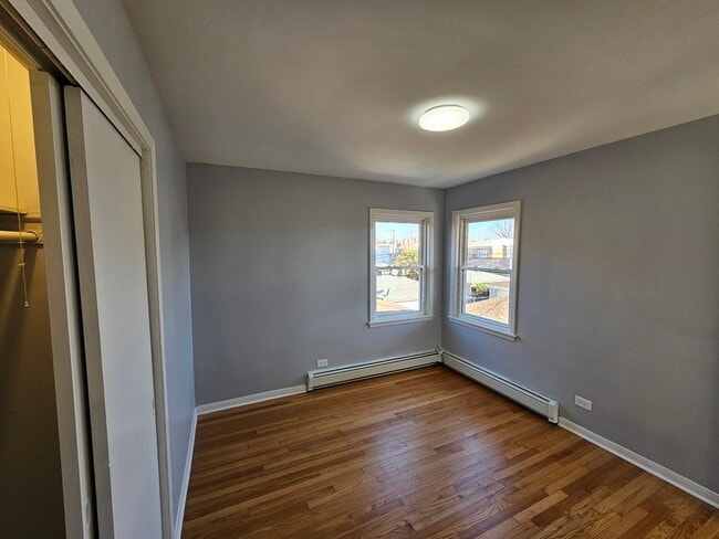 Building Photo - 2909 N Austin Ave