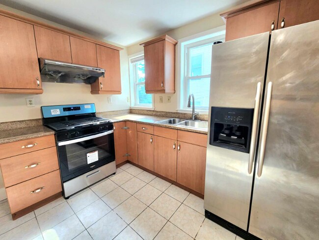 Building Photo - 5 Gleason St