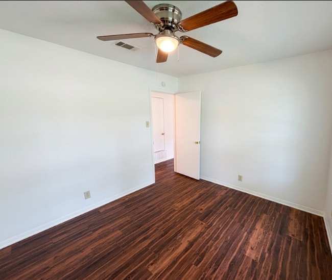 Building Photo - AVAILABLE NOW; APPLY TODAY ON OUR WEBSITE!!!