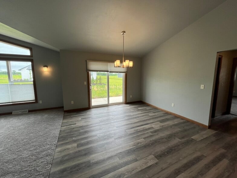 dining - 1454 Chickory Ct