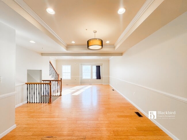 Building Photo - 5030 B St SE