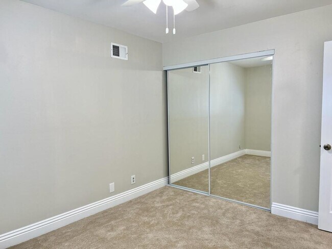 Building Photo - HUGE Encino House with Pool/Jacuzzi, 2 Car Garage and Lots of Space!