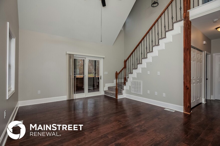 Building Photo - 8135 Westbourne Dr