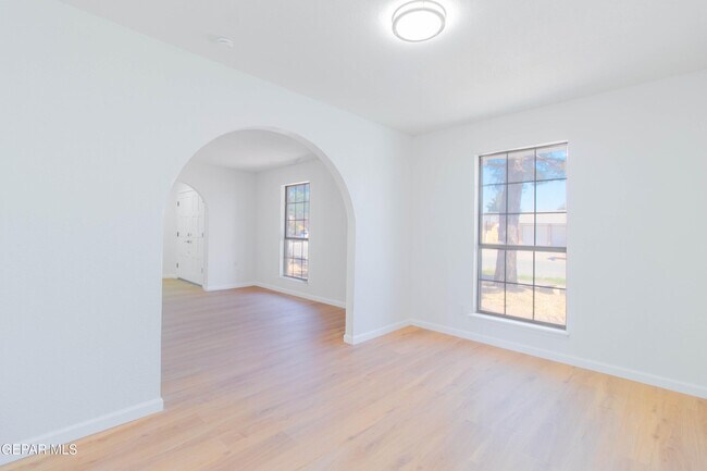 Building Photo - 11240 Warcloud Ave
