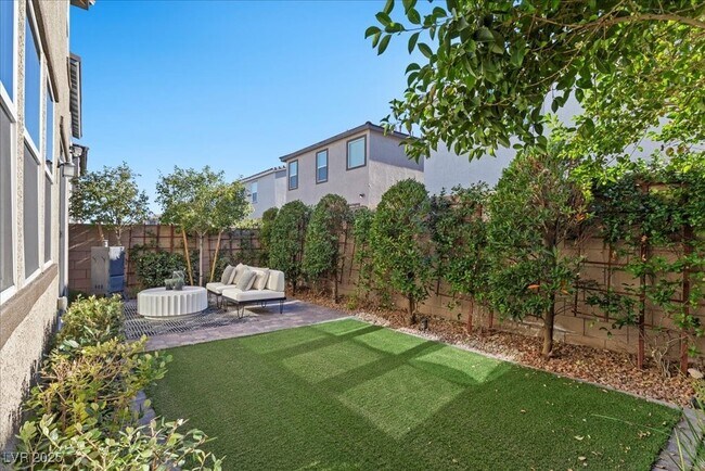 Building Photo - 4181 Nopal Serrano Ave