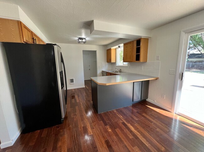 Building Photo - 394 S Harlan Pl