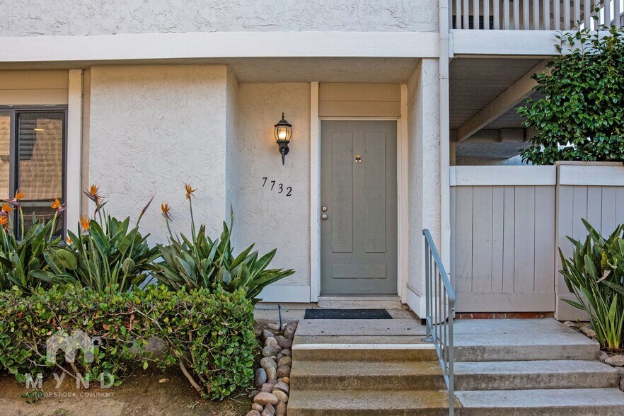 Building Photo - 7732 Camino Noguera