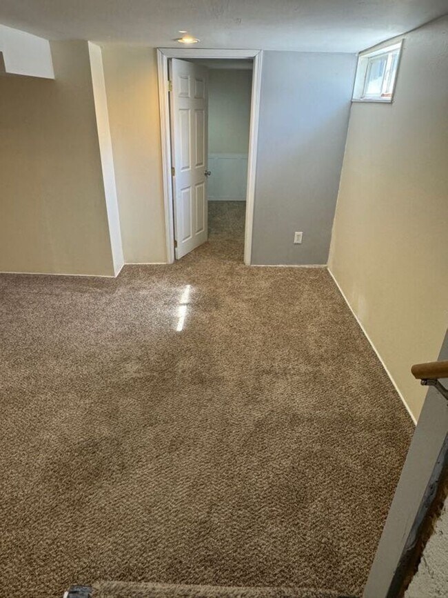 Building Photo - Charming 1920's Home with Large Backyard