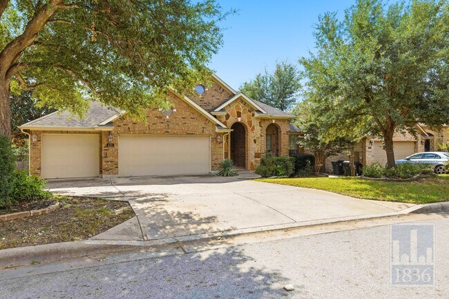 Building Photo - 420 Torrington Dr