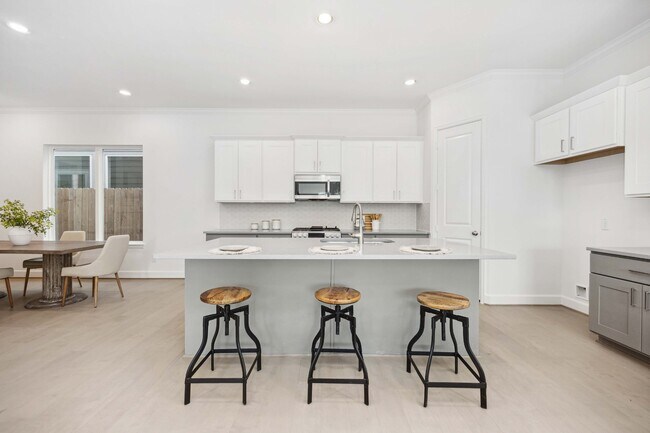 Building Photo - 1307 Beachton St