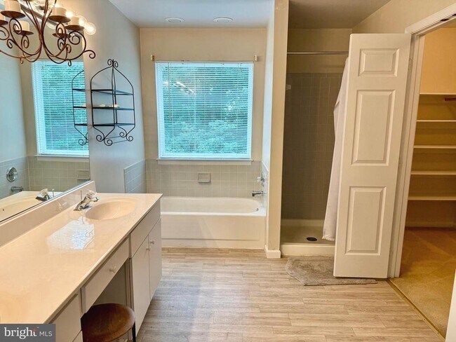 Building Photo - 46819 Gunflint Way