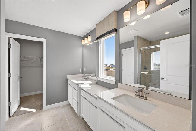 Building Photo - 6408 Domizio Dr