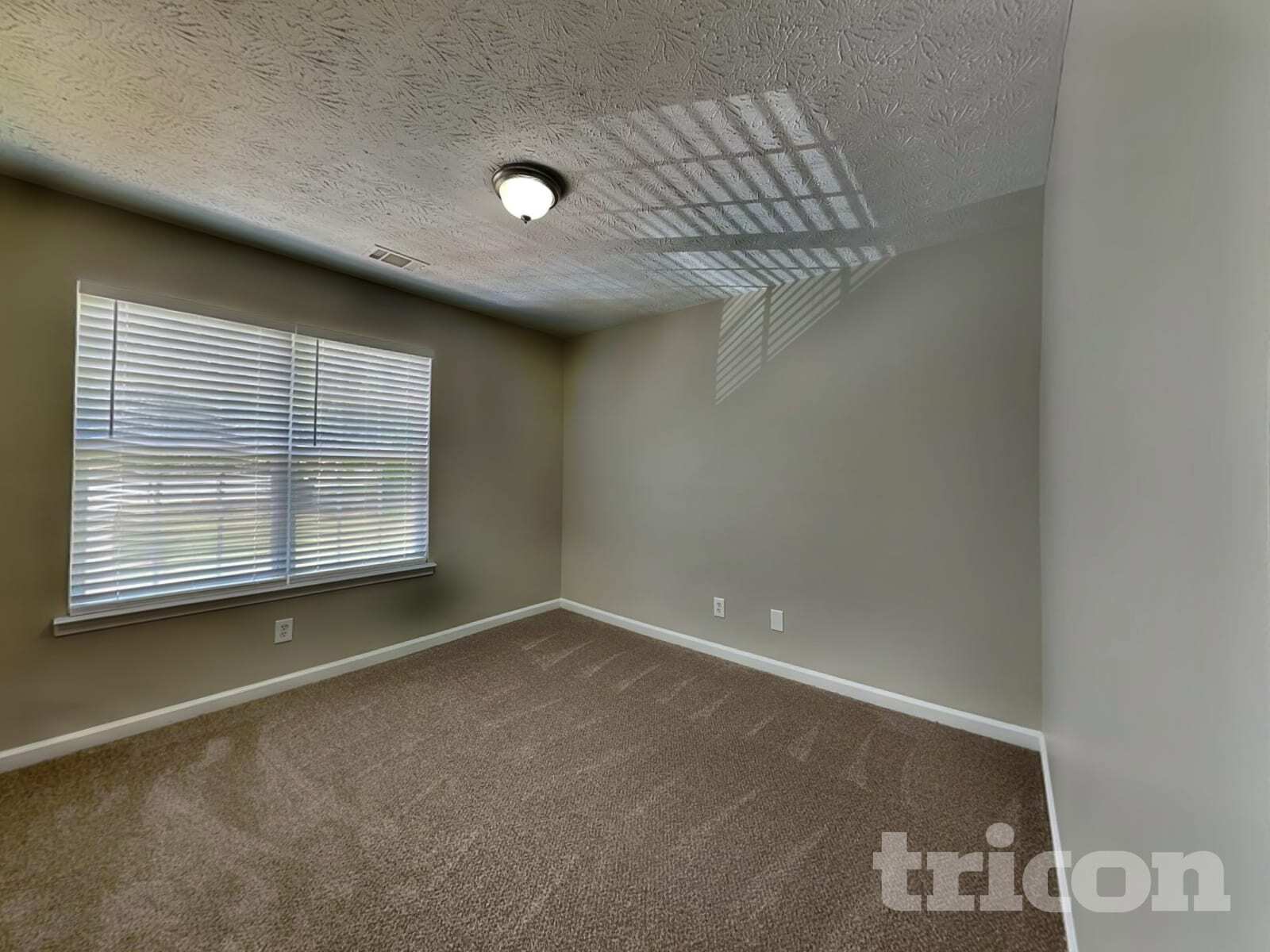 Building Photo - 760 Country Lake Ct